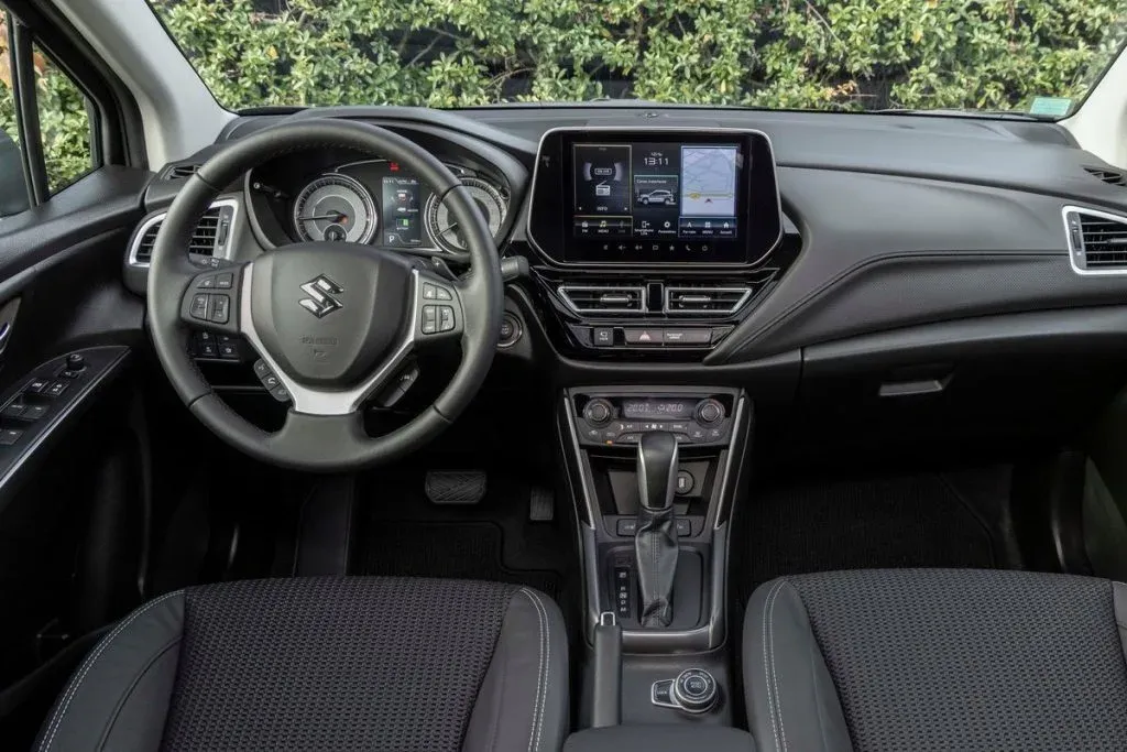 Suzuki S-Cross